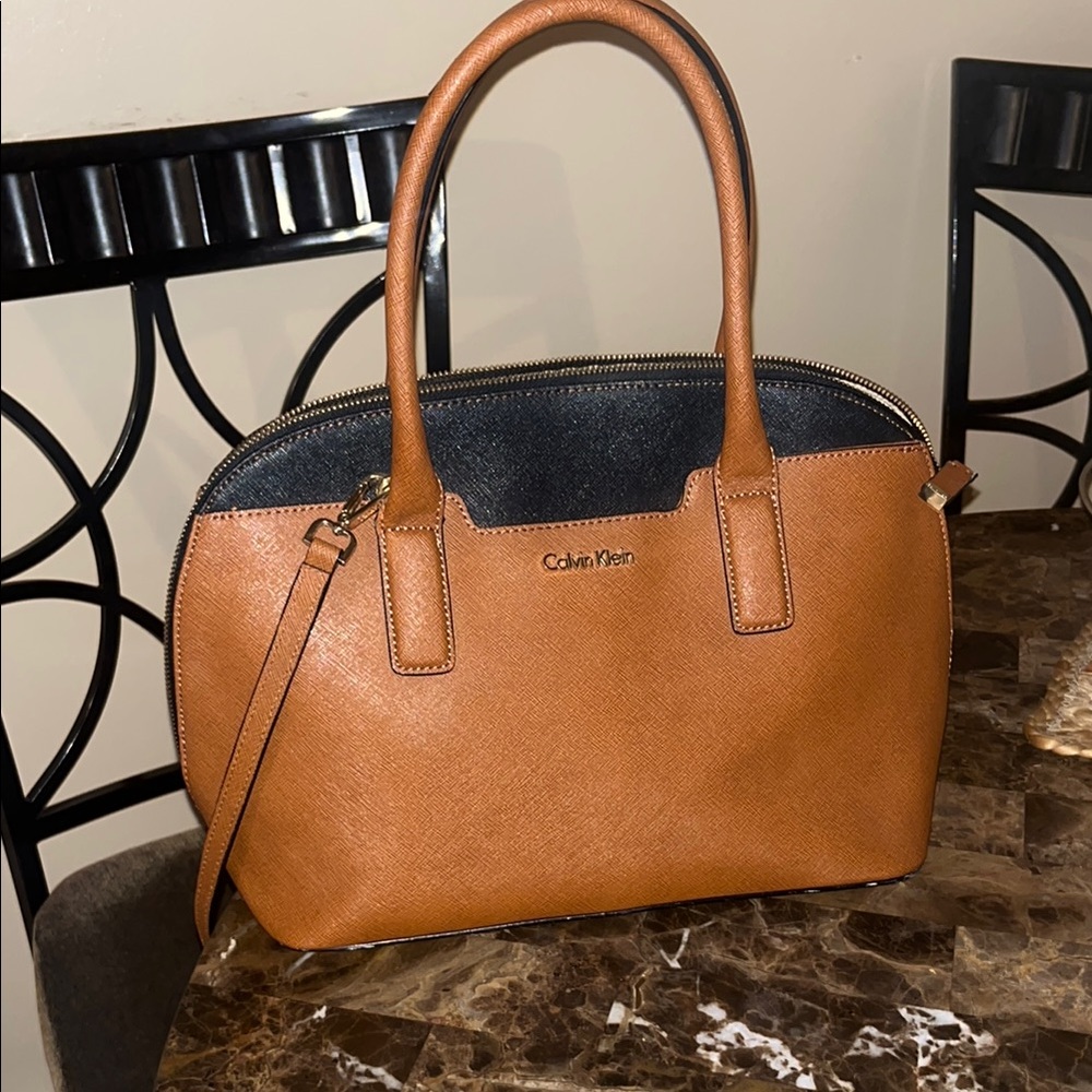 Calvin Klein Tan and Black Women's Bag